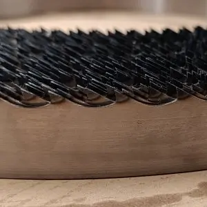 Ленточное полотно 51CrV4 для пиления древесины WoodTec 40х1,1х22