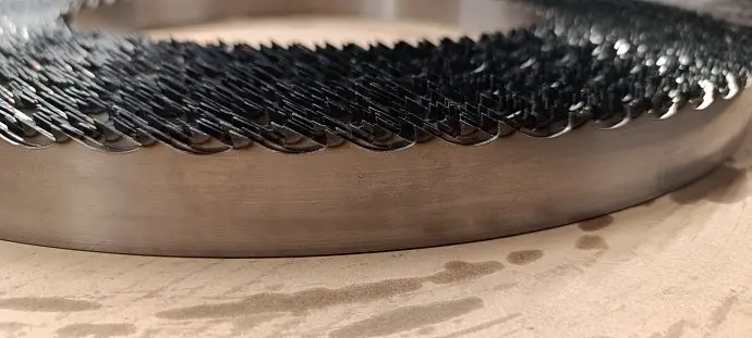 Ленточное полотно 51CrV4 для пиления древесины WoodTec 35х1,0х22
