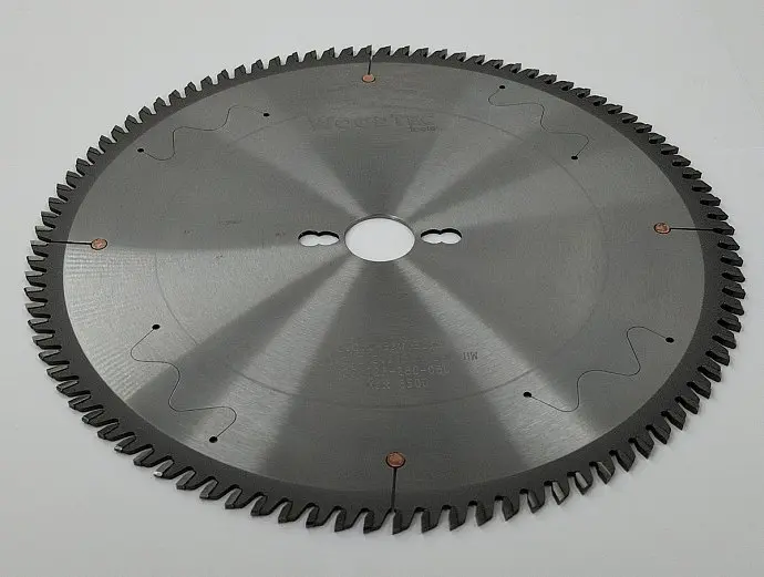 Основная пила WoodTec для форматно-раскроечных станков Ø300 х 30 х 3,2 / 2,2 Z = 96 FZ/TR