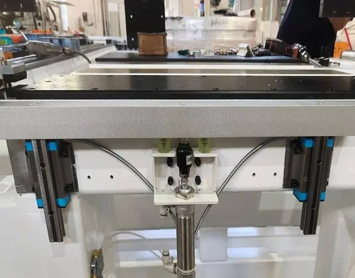 Автоматический сверлильно-присадочный станок с ЧПУ WoodTec HBM 611K C