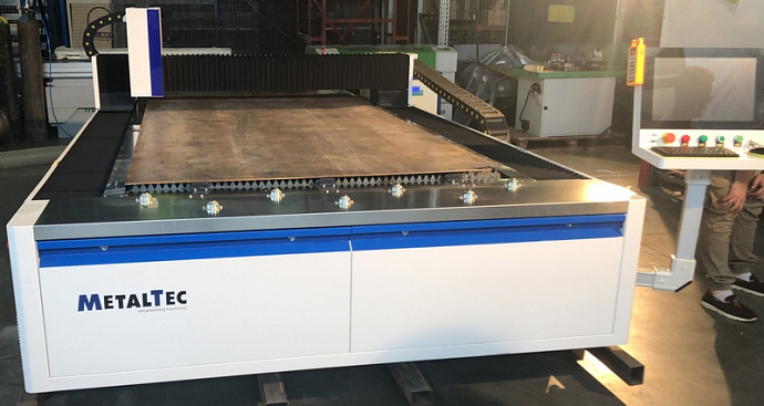 Оптоволоконный лазерный станок для резки металла MetalTec 1530 (750W)