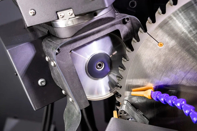 Автоматический станок для заточки дисковых пил с напайками WoodTec WK-600A