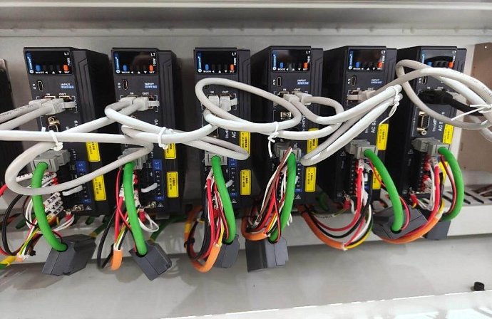 Автоматический сверлильно-присадочный станок с ЧПУ WoodTec HBM 611K C