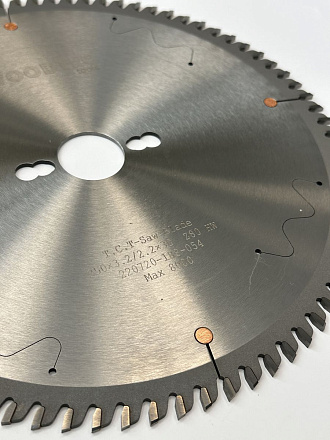 Основная пила WoodTec для форматно-раскроечных станков Ø250 х 30 x 3,2 / 2,2 Z = 80 FZ/TR