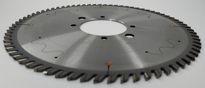 Пила основная Ø300 х 80 х 4,4 / 3,2 Z = 72 WoodTec