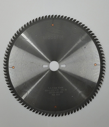 Основная пила WoodTec для форматно-раскроечных станков Ø300 х 30 х 3,2 / 2,2 Z = 96 FZ/TR