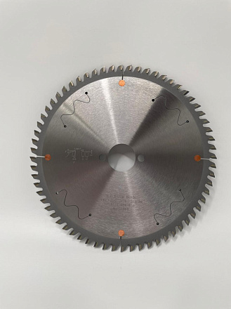 Основная пила WoodTec для форматно-раскроечных станков Ø200 х 30 x 3,2 / 2,2 Z = 64 FZ/TR