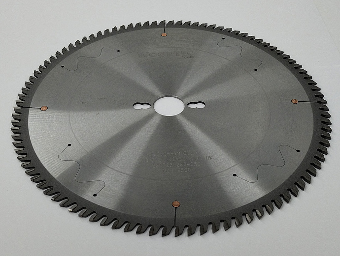 Основная пила WoodTec для форматно-раскроечных станков Ø300 х 30 х 3,2 / 2,2 Z = 96 FZ/TR