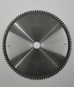 Основная пила WoodTec для форматно-раскроечных станков Ø300 х 30 х 3,2 / 2,2 Z = 96 FZ/TR
