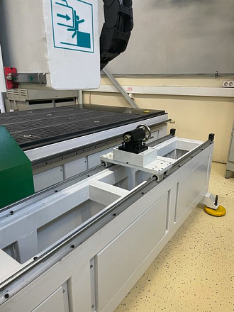 Фрезерно-гравировальный станок с ЧПУ WoodTec HR 1325TC